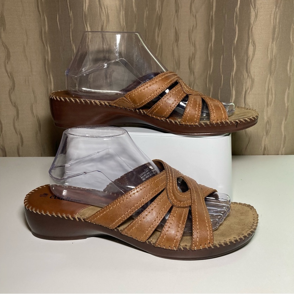 Cobbie Cuddlers Women's 10 W Tan Brown Leather Cut Out Stitched Slide Low Wedge